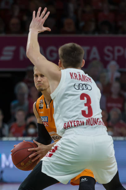 新赛季的雄 新赛季的雄