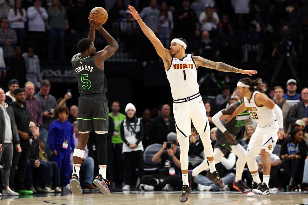 两人在对抗 两人在对抗