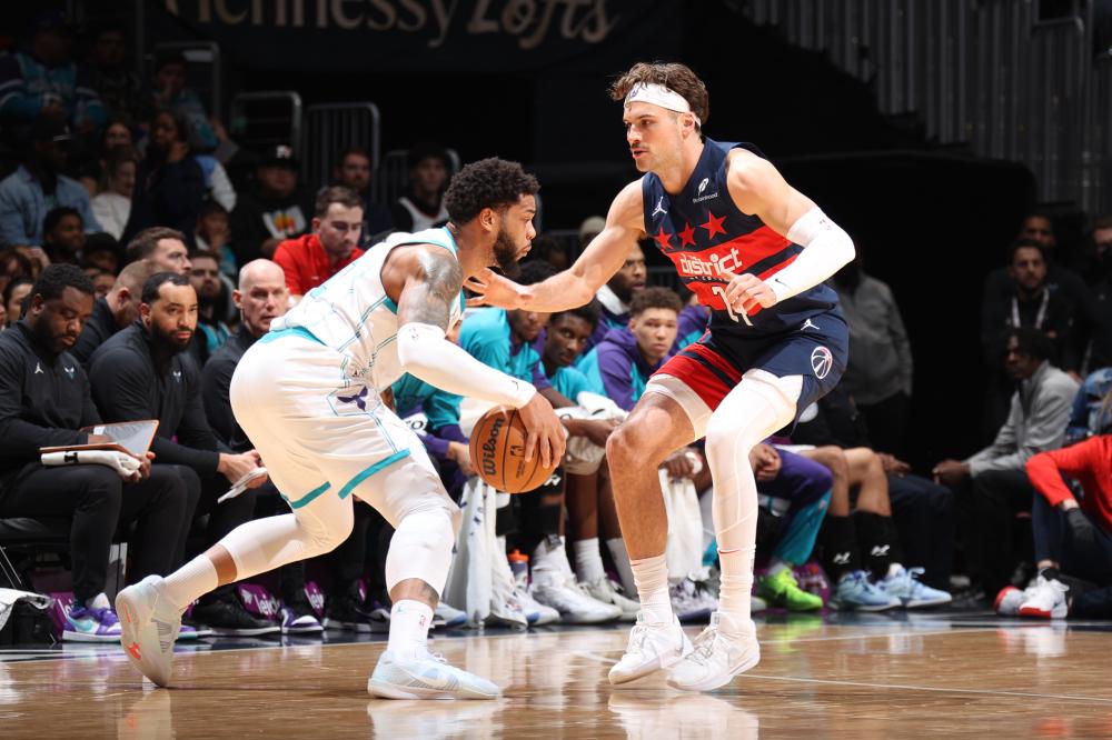 赛八强止步 赛八强止步